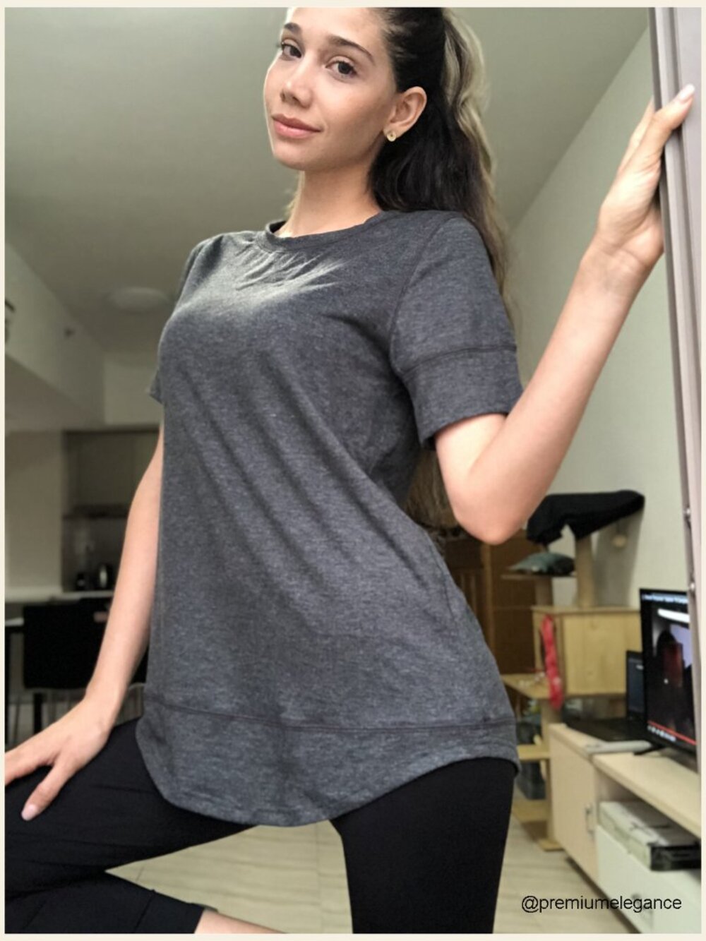 Short Sleeve Side Split Casual Loose Tunic Top - Picture 6 of 7